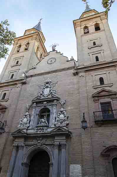 Granada 242 - basílica de Nuestra Señora de las Angustias.jpg